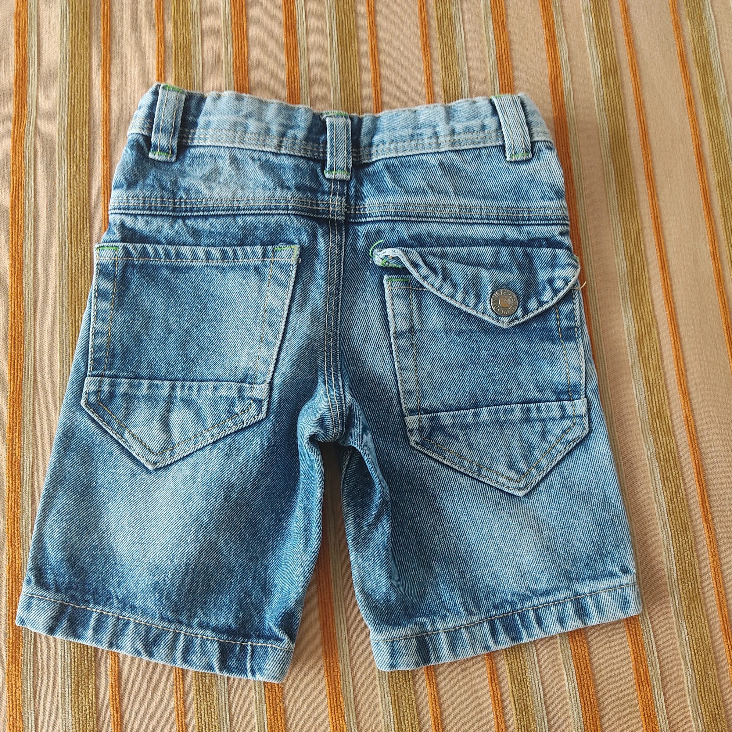 Short jeans. Size 3-4A (104 cm) – photo 2